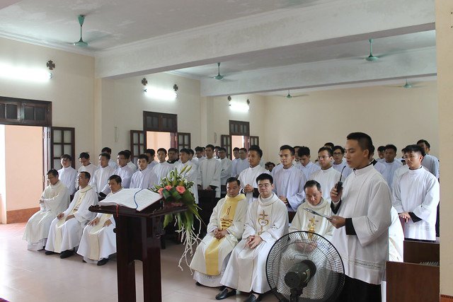 15704 tu duc 1